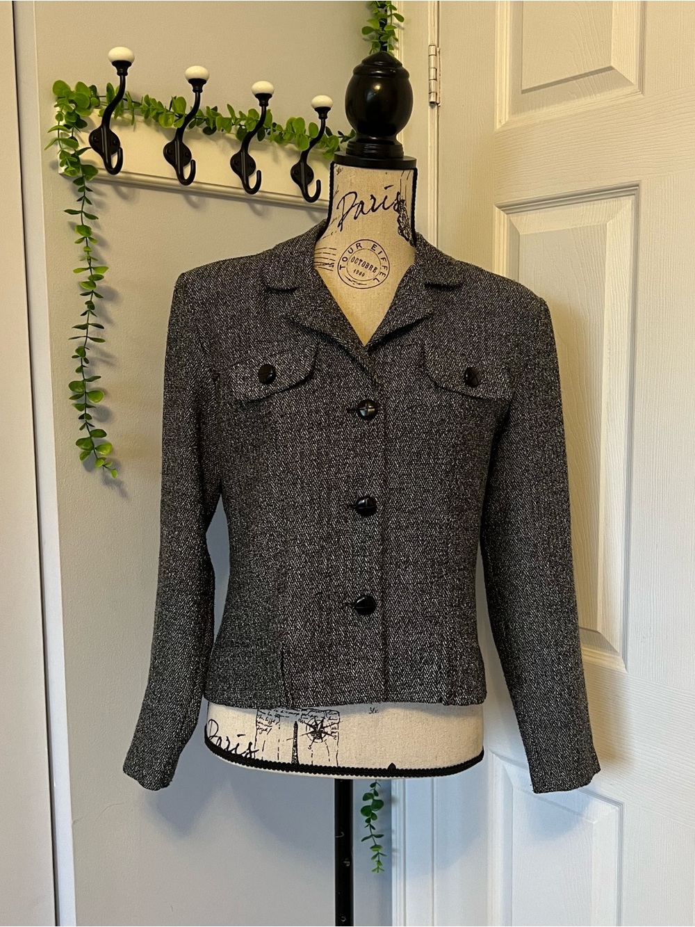 Classic Women's Gray Button-Up Blazer